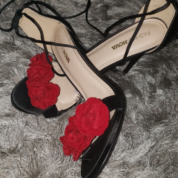 Rose Heels - Picture 3 of 4